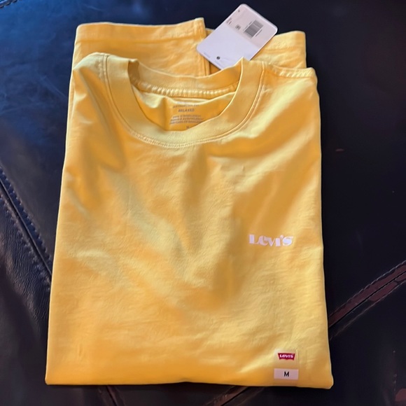 Levi's Other - BNWT Levi’s Men’s Tshirt